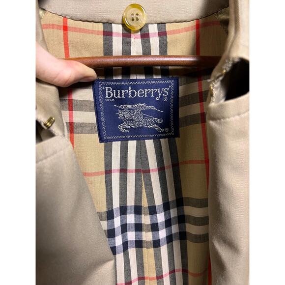 Vintage Burberrys’ Classic Trench Coat with Nova Check Lining - Picture 12 of 16